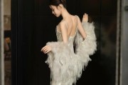 礼服穿戴后有何特殊效果？